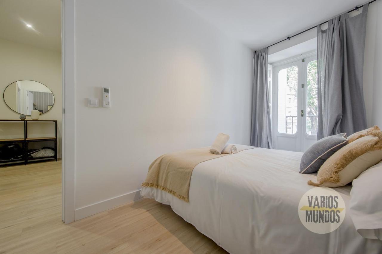 Spacious New Apartment Para 7 En La Plaza De Tirso De Molina Madrid Exterior foto